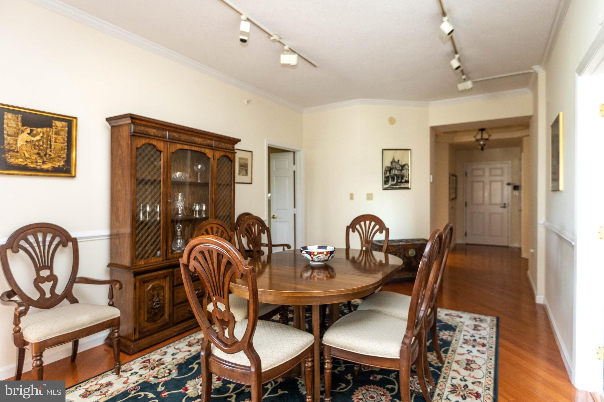 HOPKINS - Residential