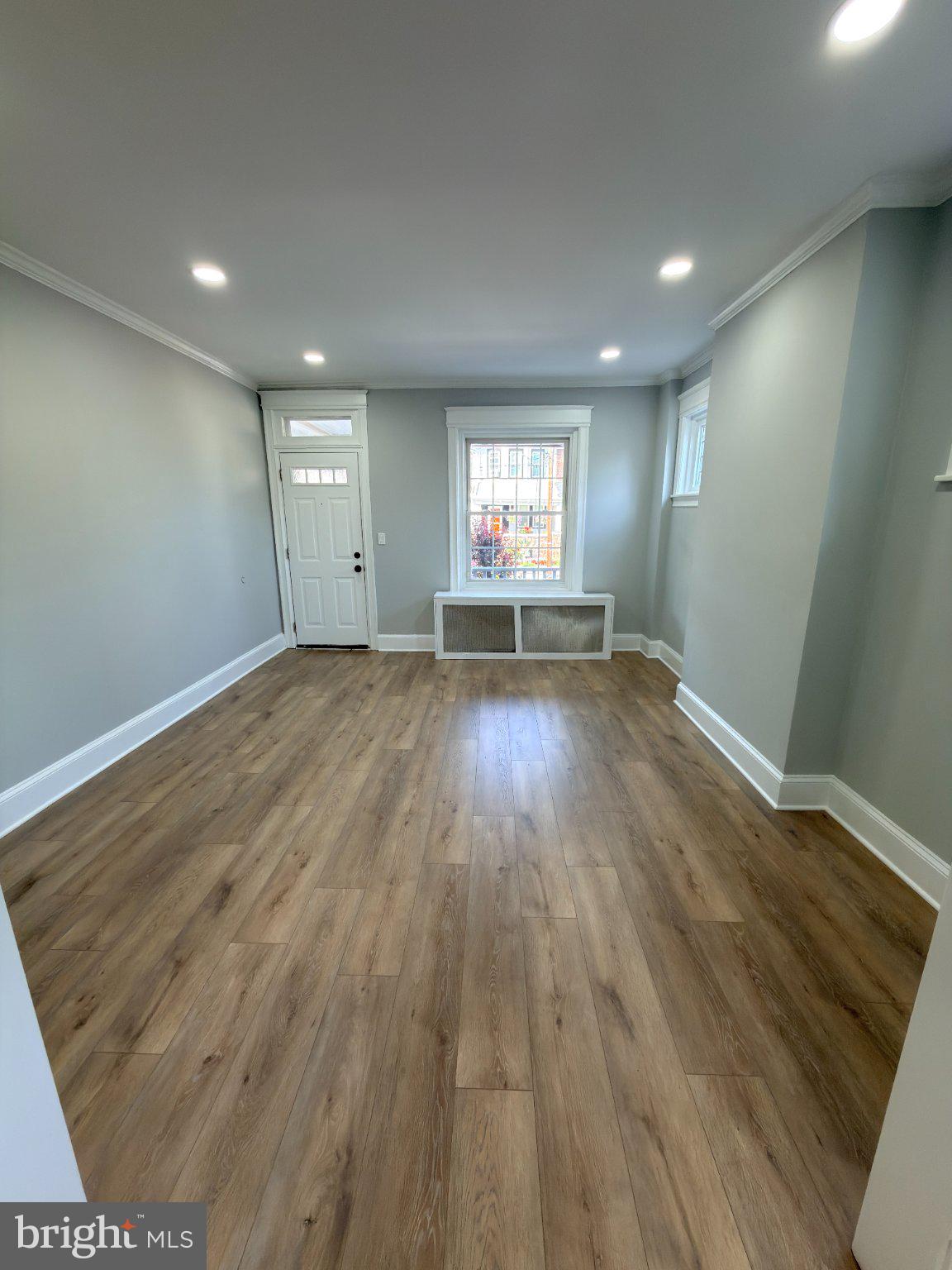 648 EDGEWOOD AVENUE - Photo 3
