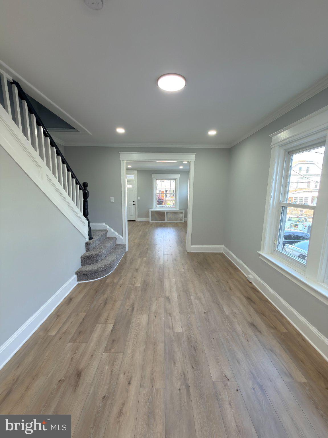 648 EDGEWOOD AVENUE - Photo 4