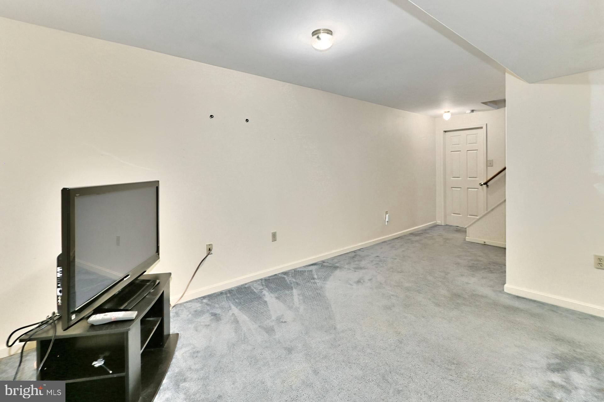 BURKE CENTRE - Residential