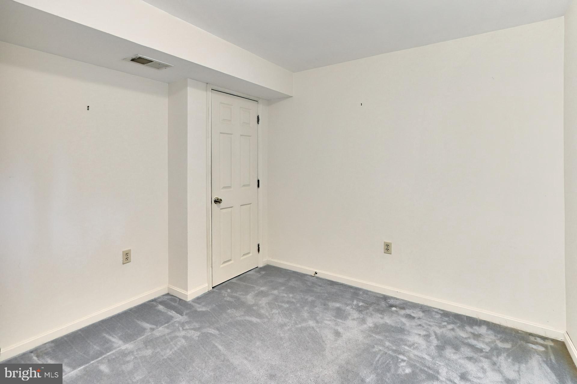 BURKE CENTRE - Residential