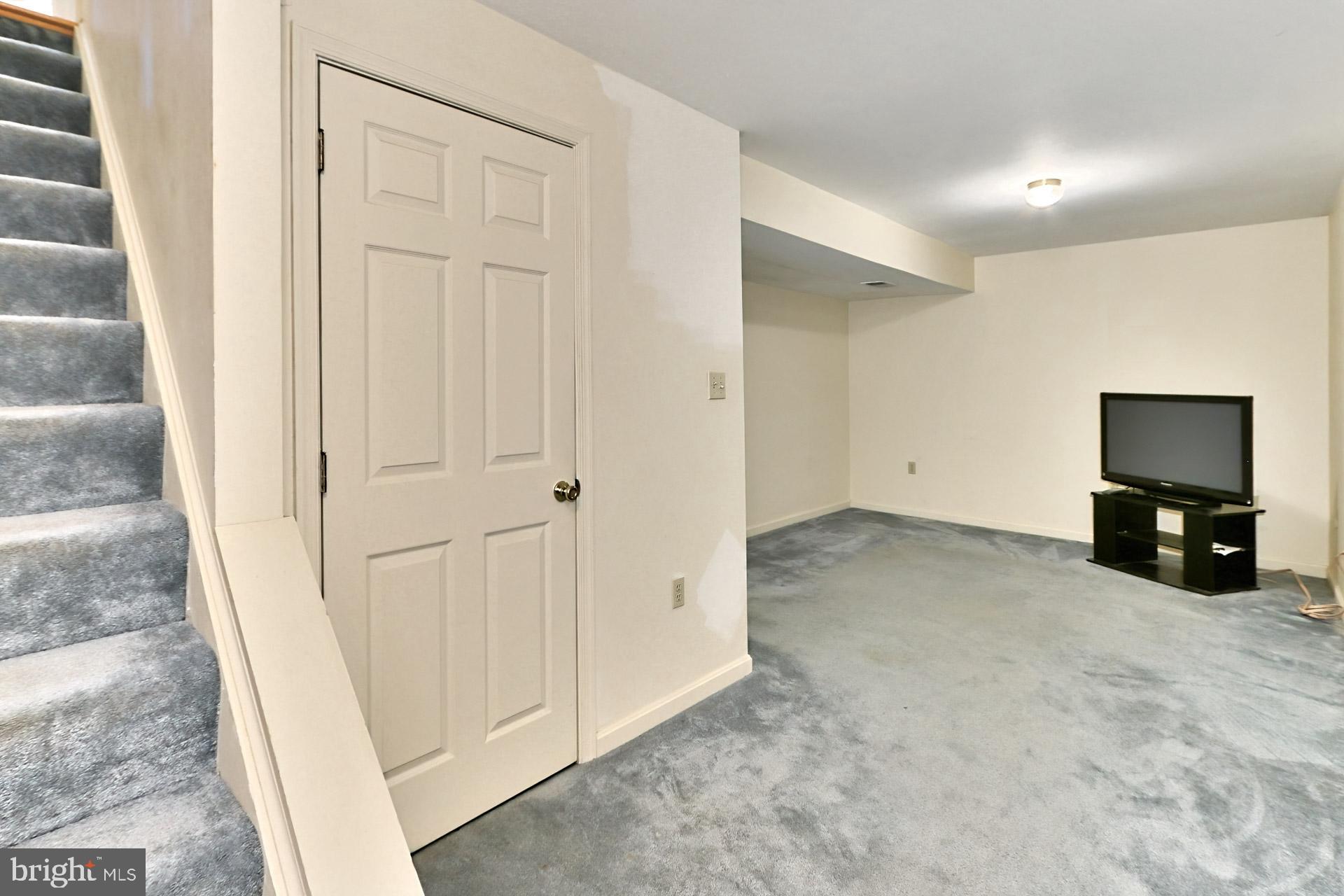 BURKE CENTRE - Residential