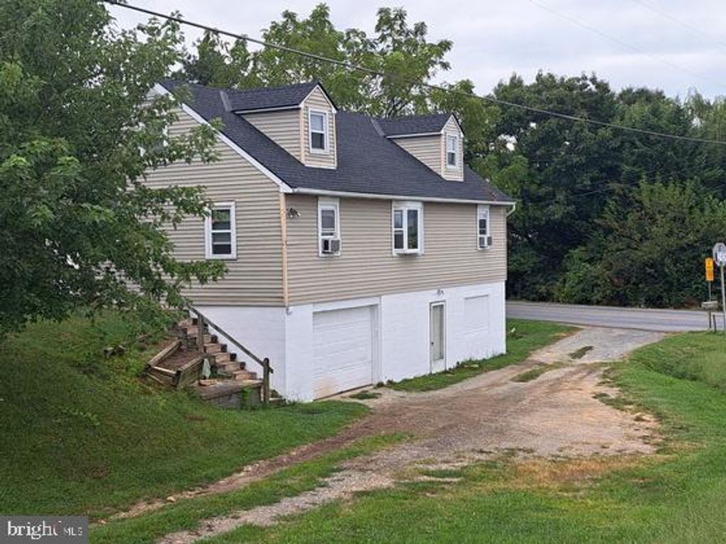 Photo of 1502 Lancaster Pike, Quarryville, PA 17566 (MLS # PALA2040906)