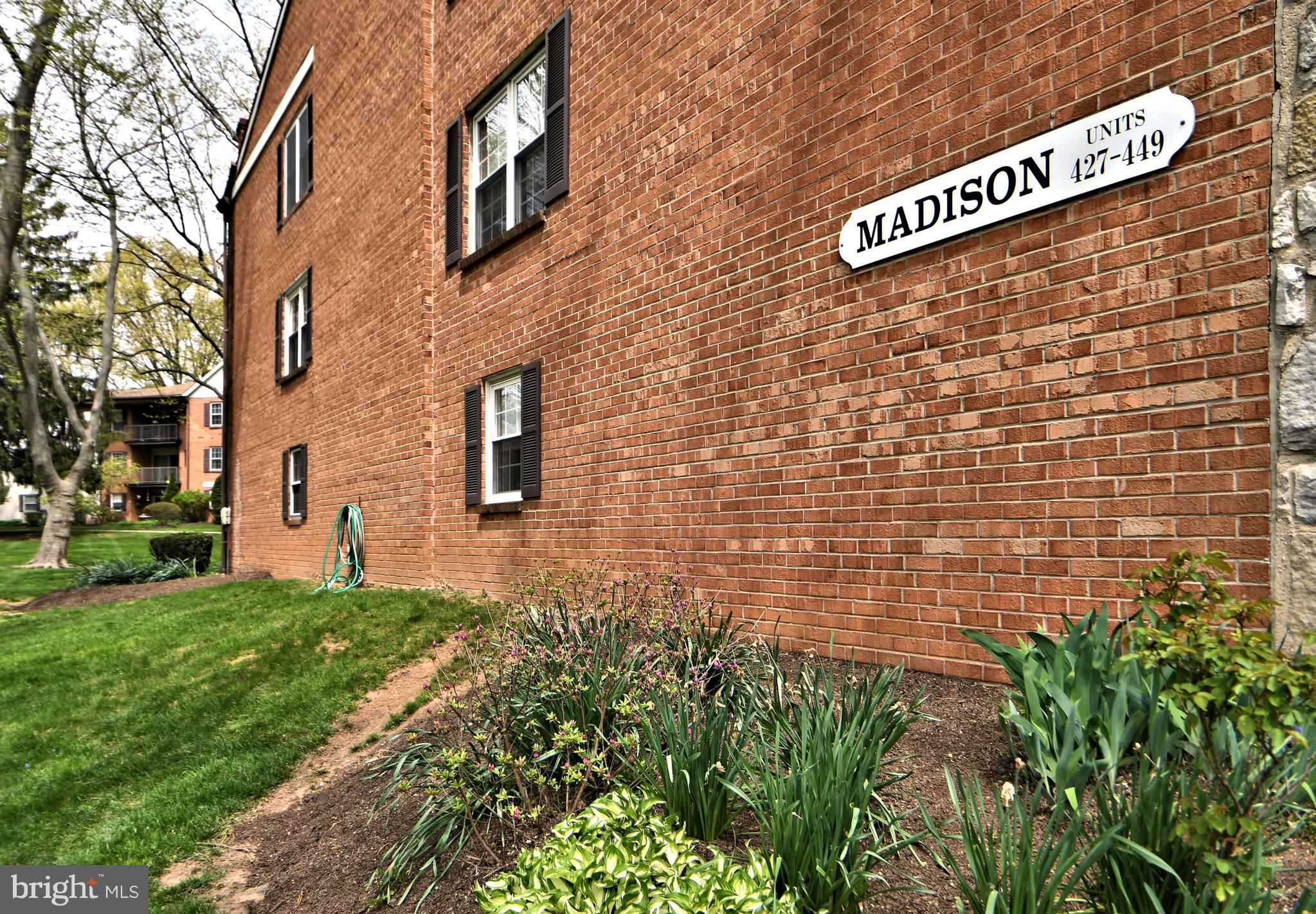 GLENHARDIE CONDOS - Residential