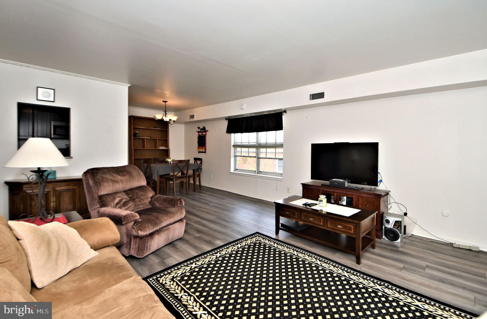 GLENHARDIE CONDOS - Residential