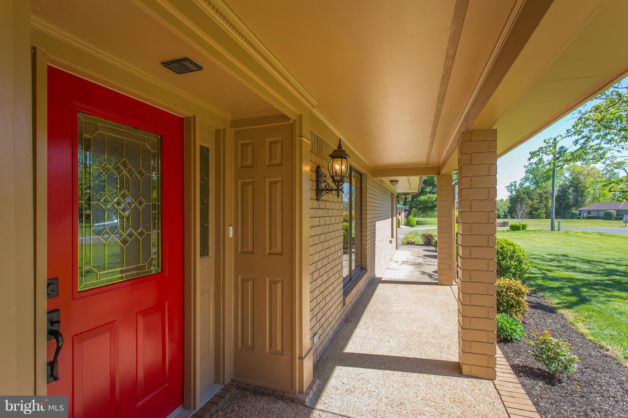 COUNTRY CLUB ESTATES - Residential