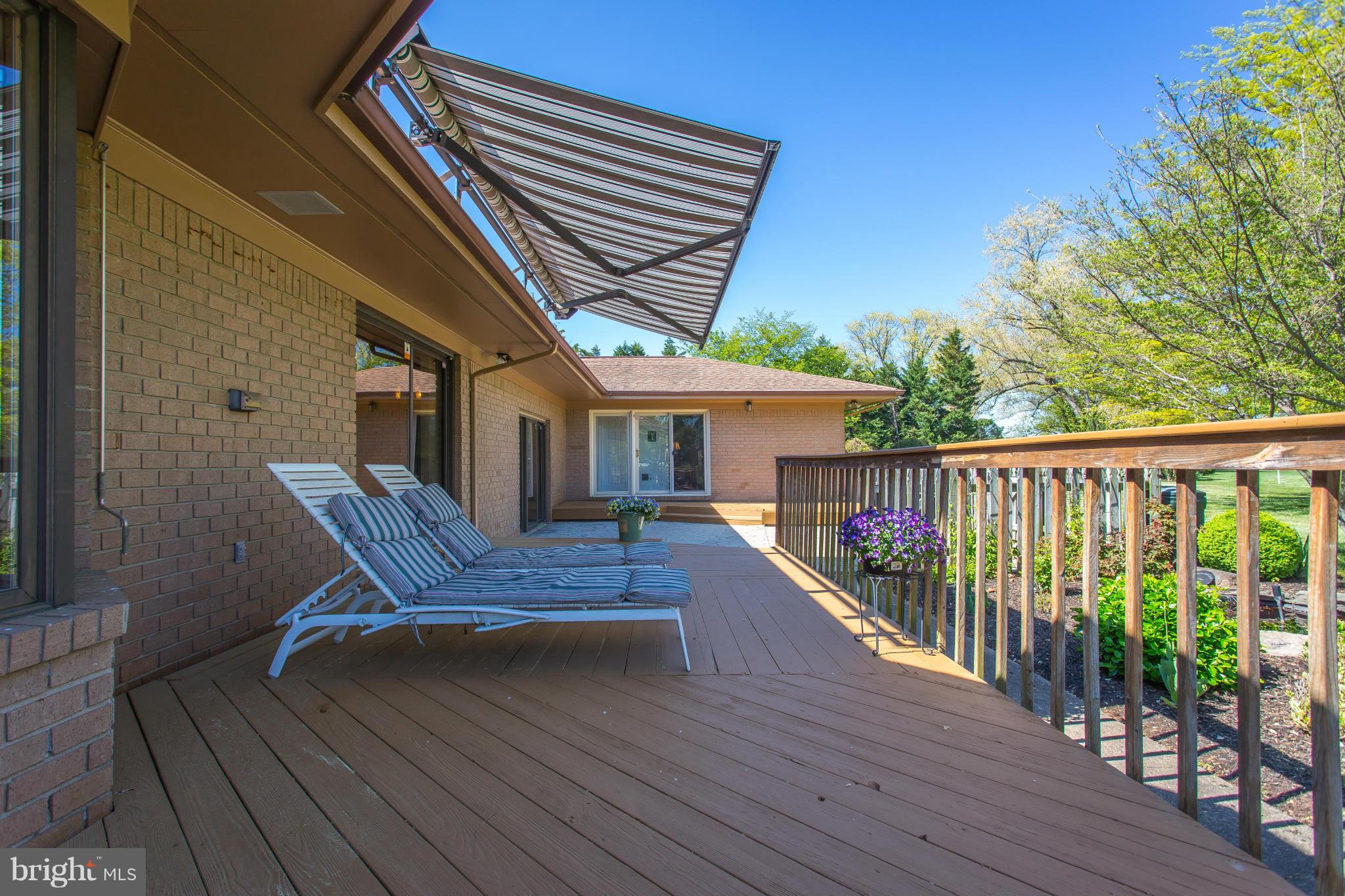 COUNTRY CLUB ESTATES - Residential