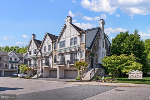Townhouse For Sale - 104 Sutton Way<br/> NEWARK, DE 19711