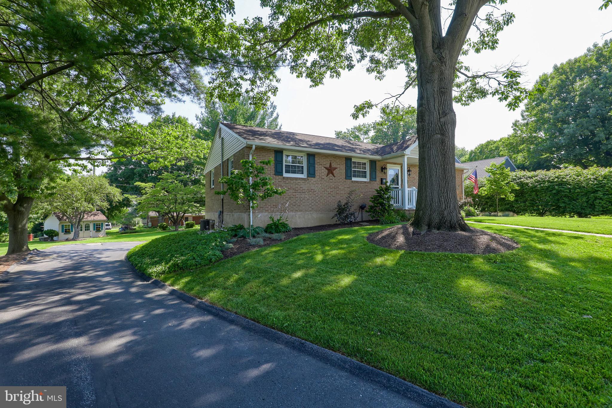 LINCOLN HEIGHTS - Residential