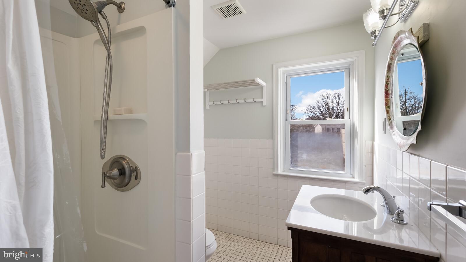 DOYLESTOWN BORO - Residential Lease