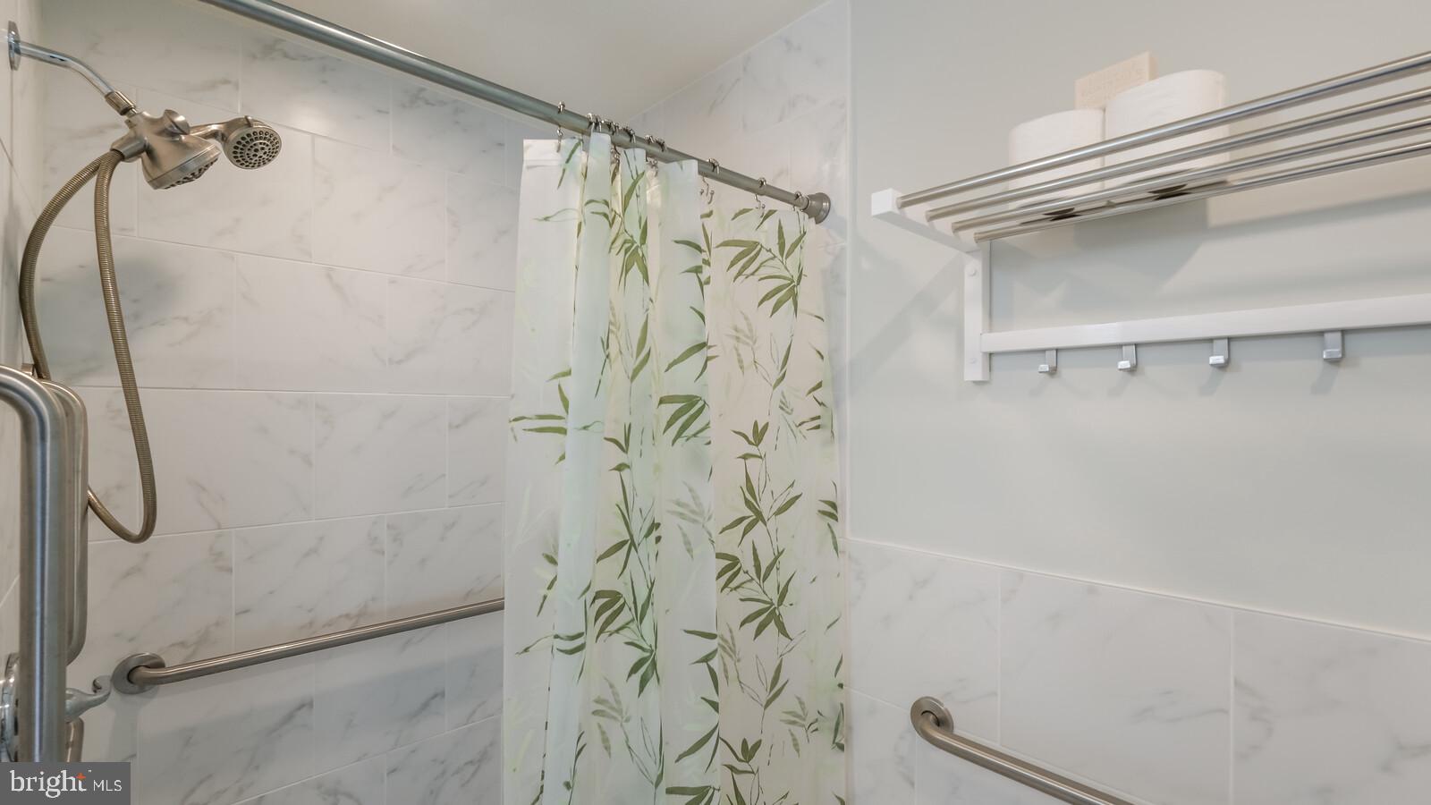 DOYLESTOWN BORO - Residential Lease