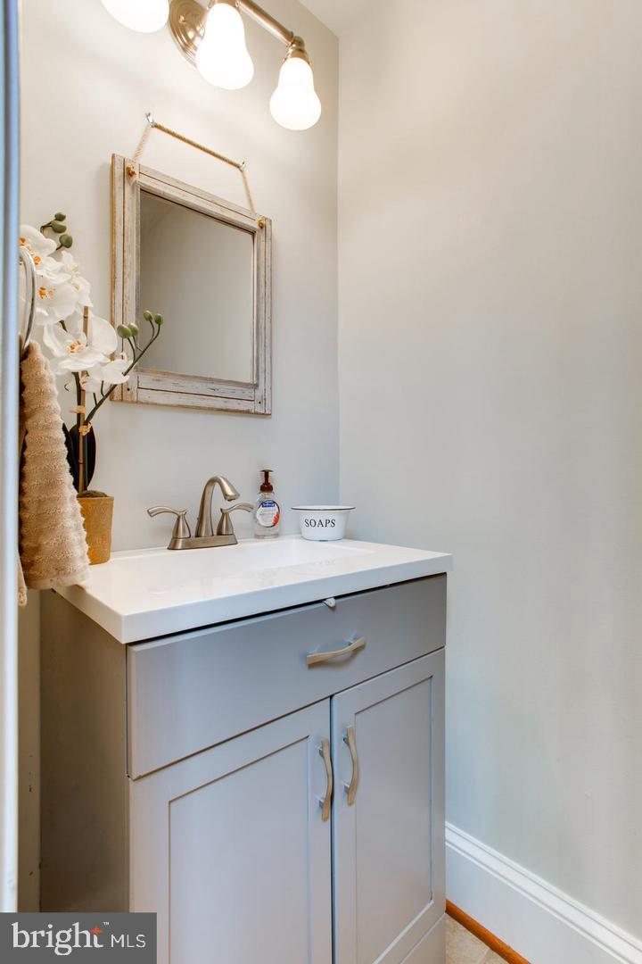 GLEN COVE - Residential Lease