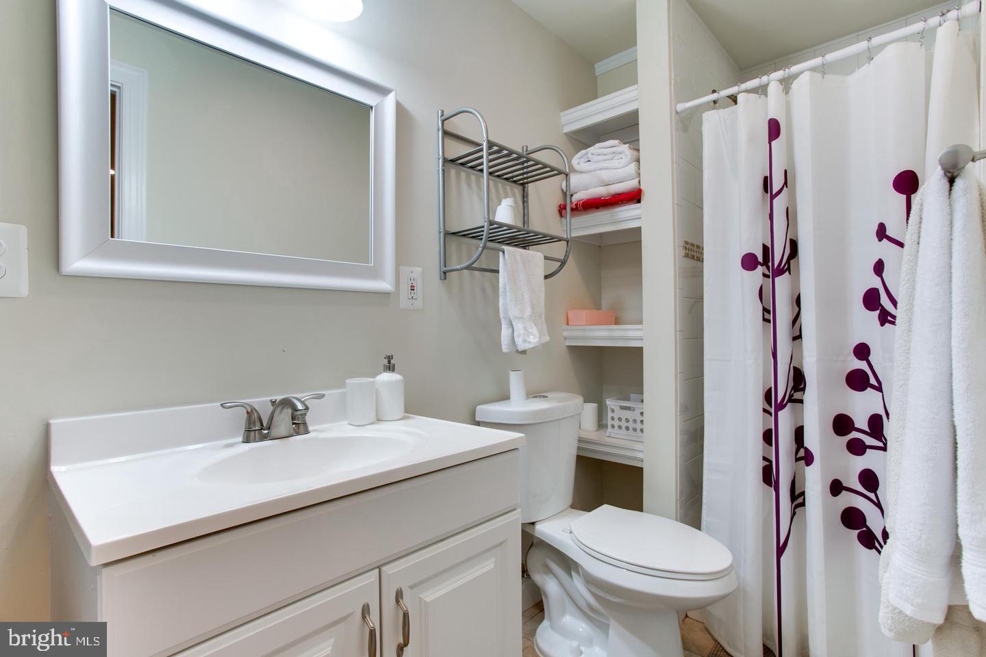 GLEN COVE - Residential Lease