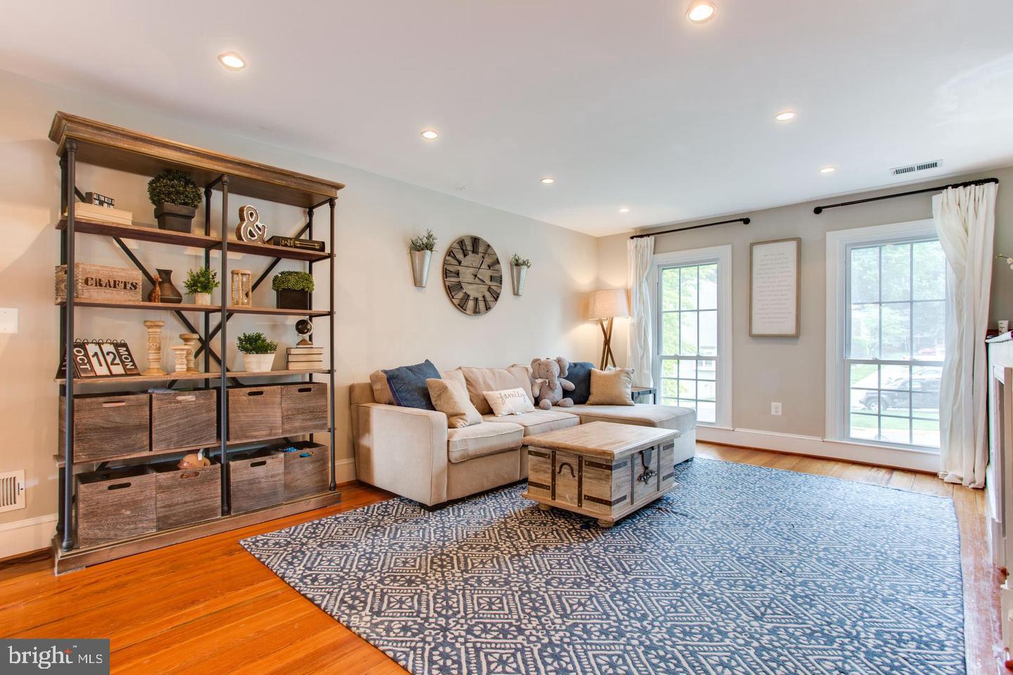 GLEN COVE - Residential Lease