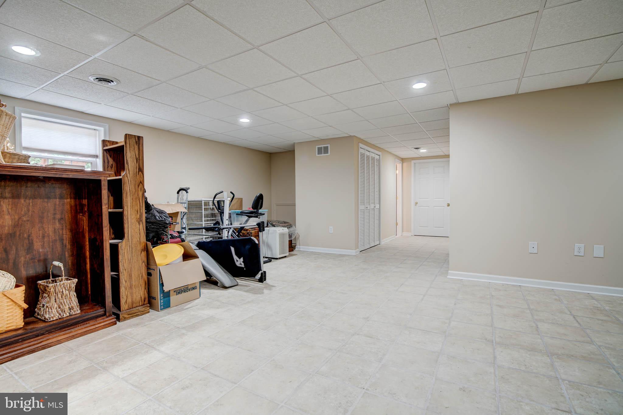 AUGUST RUN - Residential