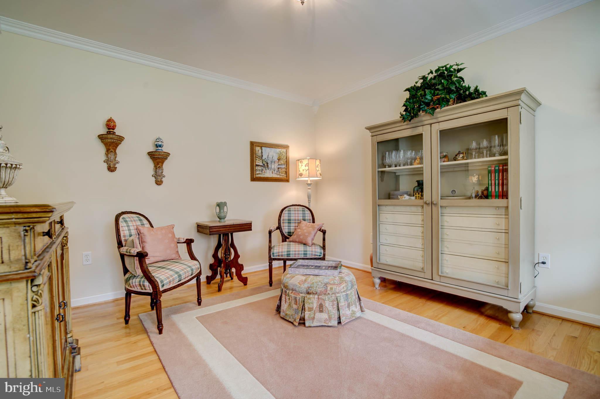 AUGUST RUN - Residential