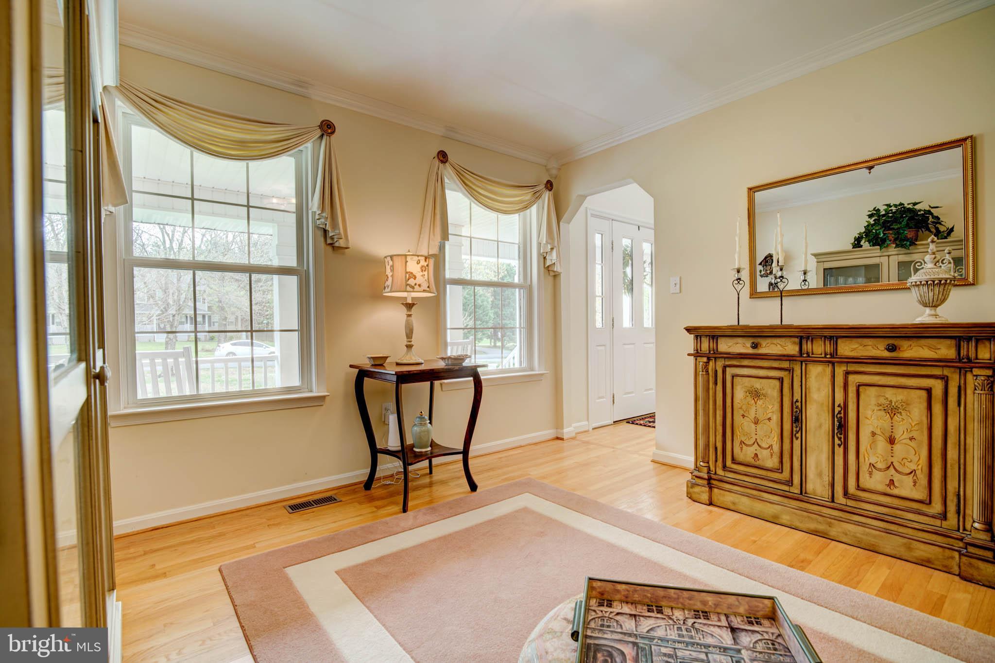 AUGUST RUN - Residential