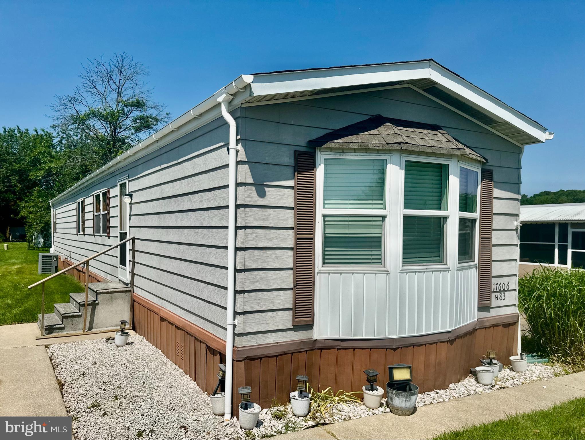 17606 MARY ANN DRIVE LOT H83 19040