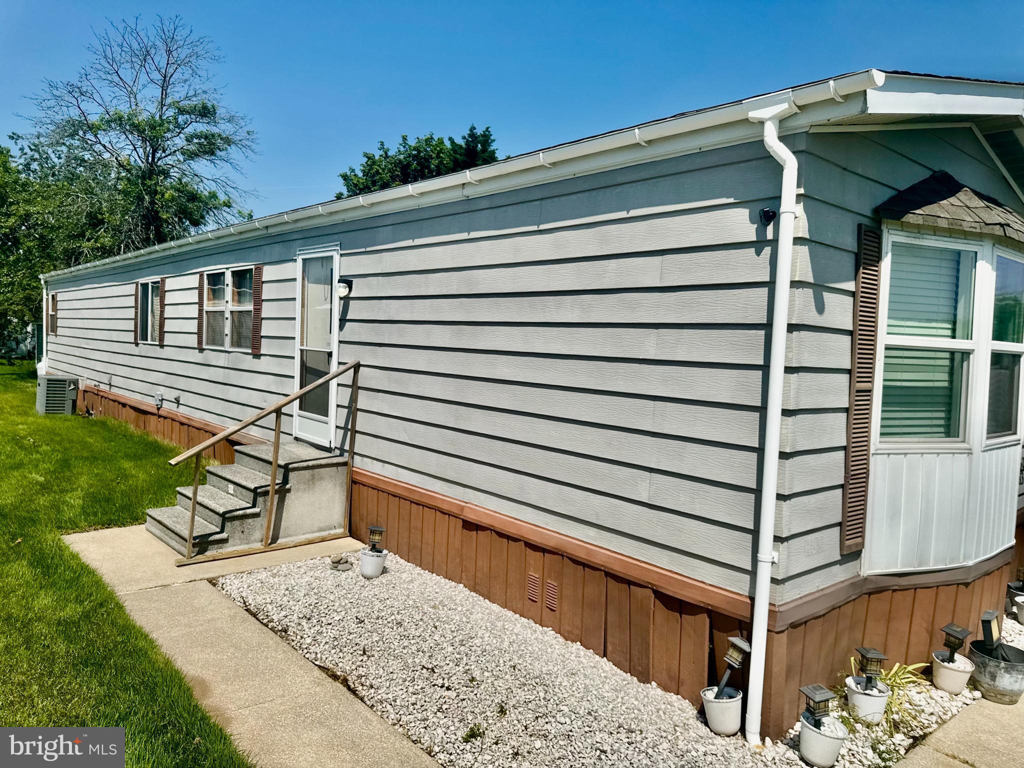 17606 MARY ANN DRIVE LOT H83 19040