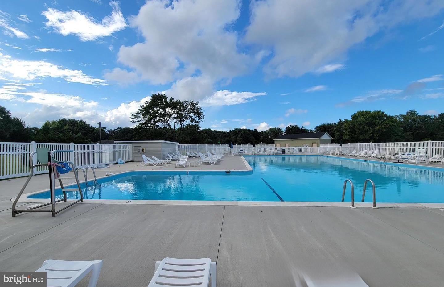 WHISPERING PINE MHP - Residential