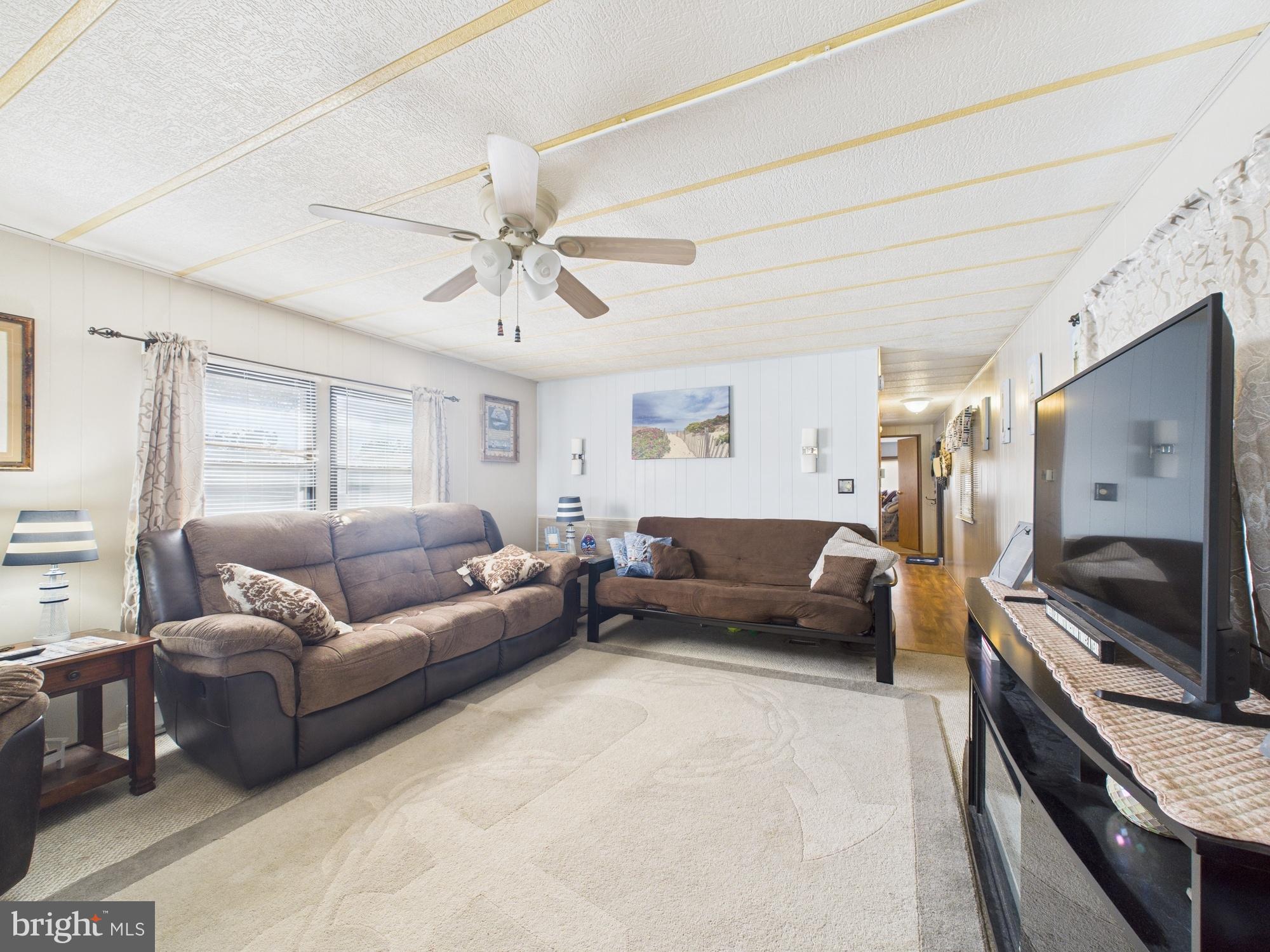 WHISPERING PINE MHP - Residential