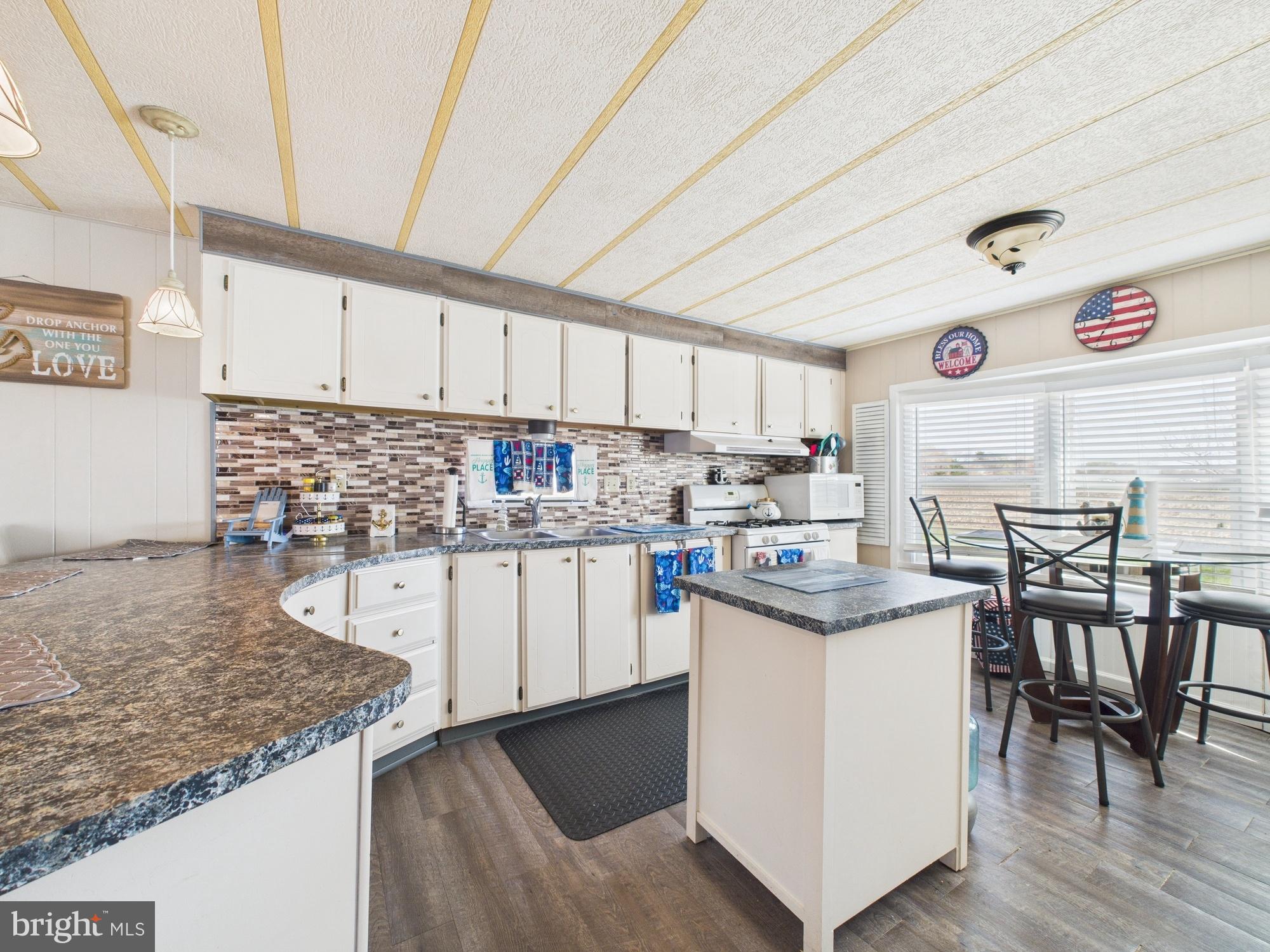 17606 MARY ANN DRIVE LOT H83 19040