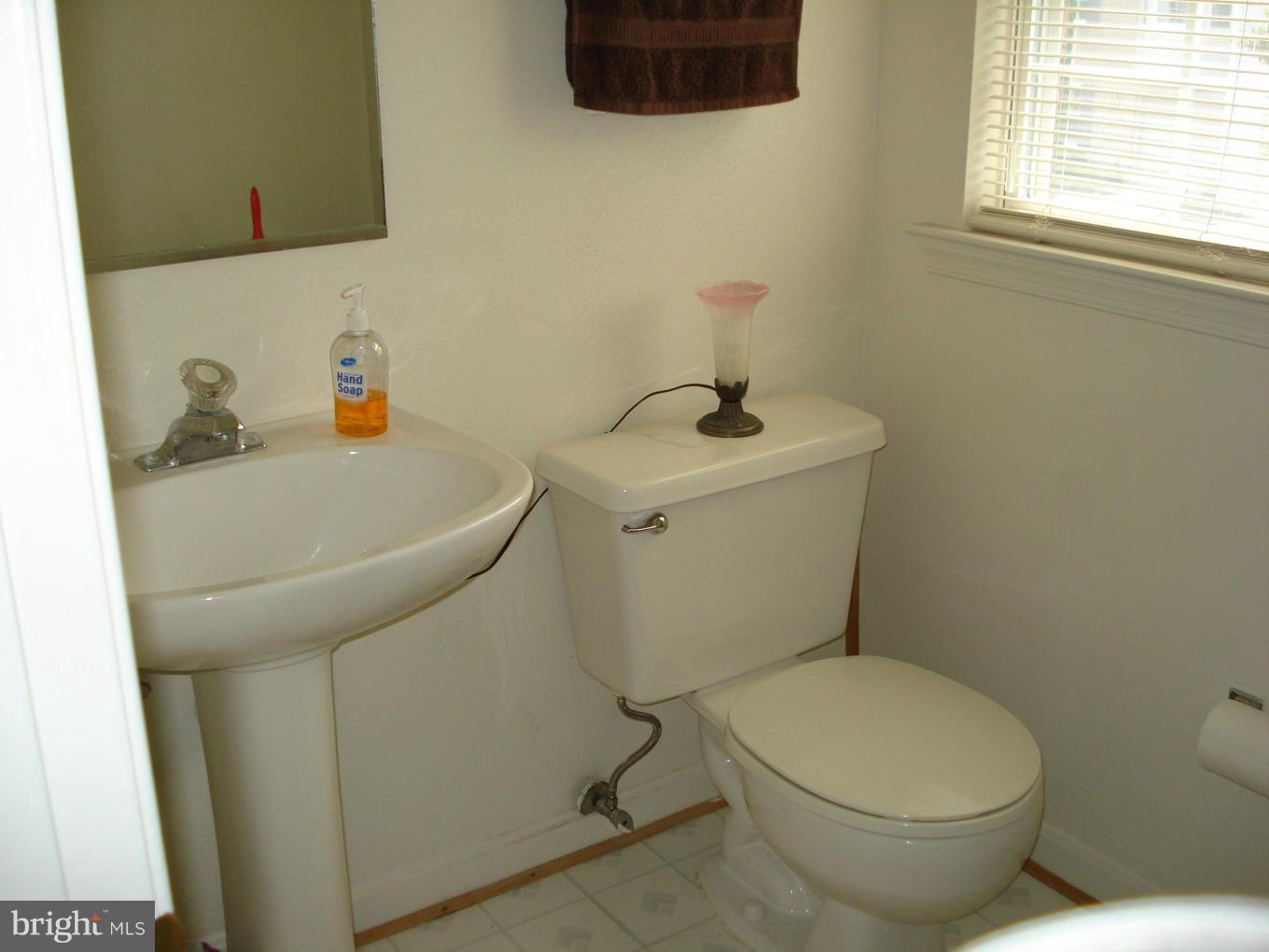 KINGSTOWNE - Residential Lease