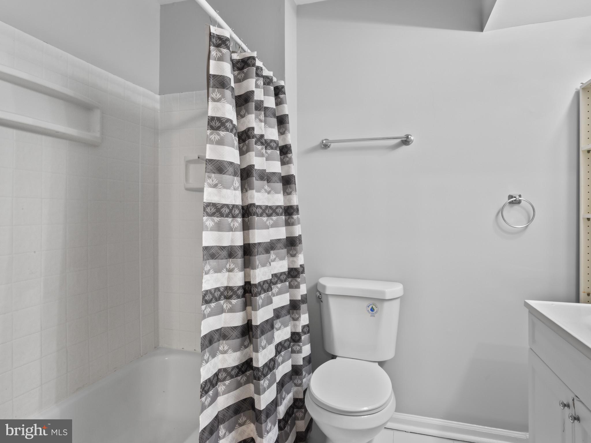 GREENCASTLE MANOR - Residential