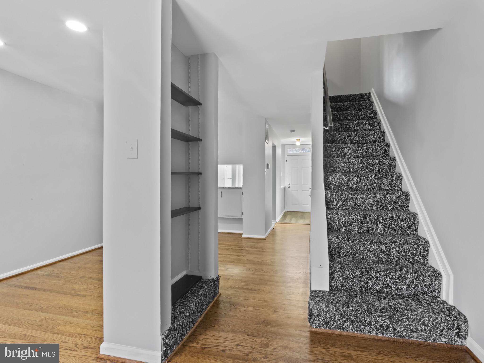 GREENCASTLE MANOR - Residential