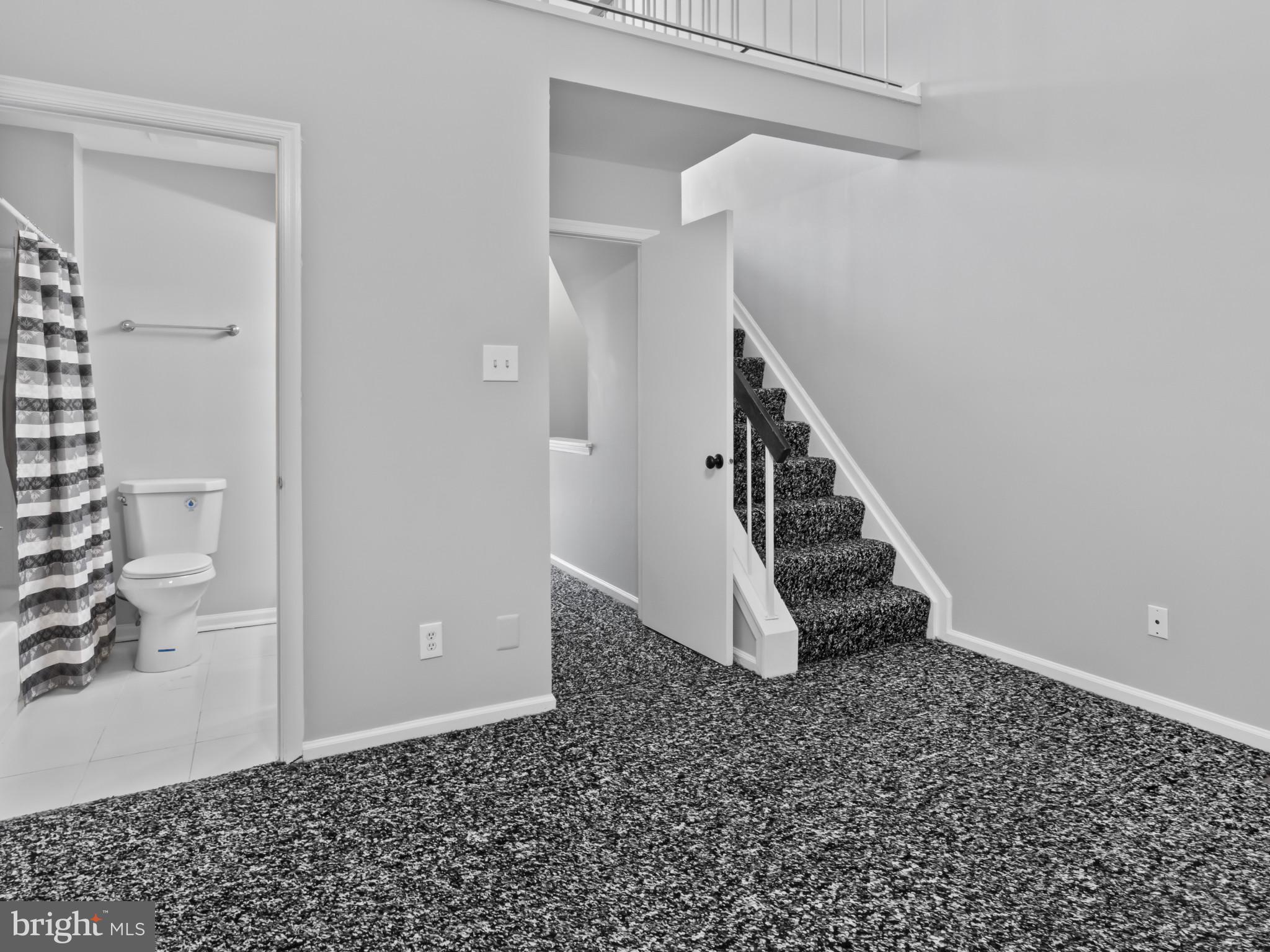 GREENCASTLE MANOR - Residential