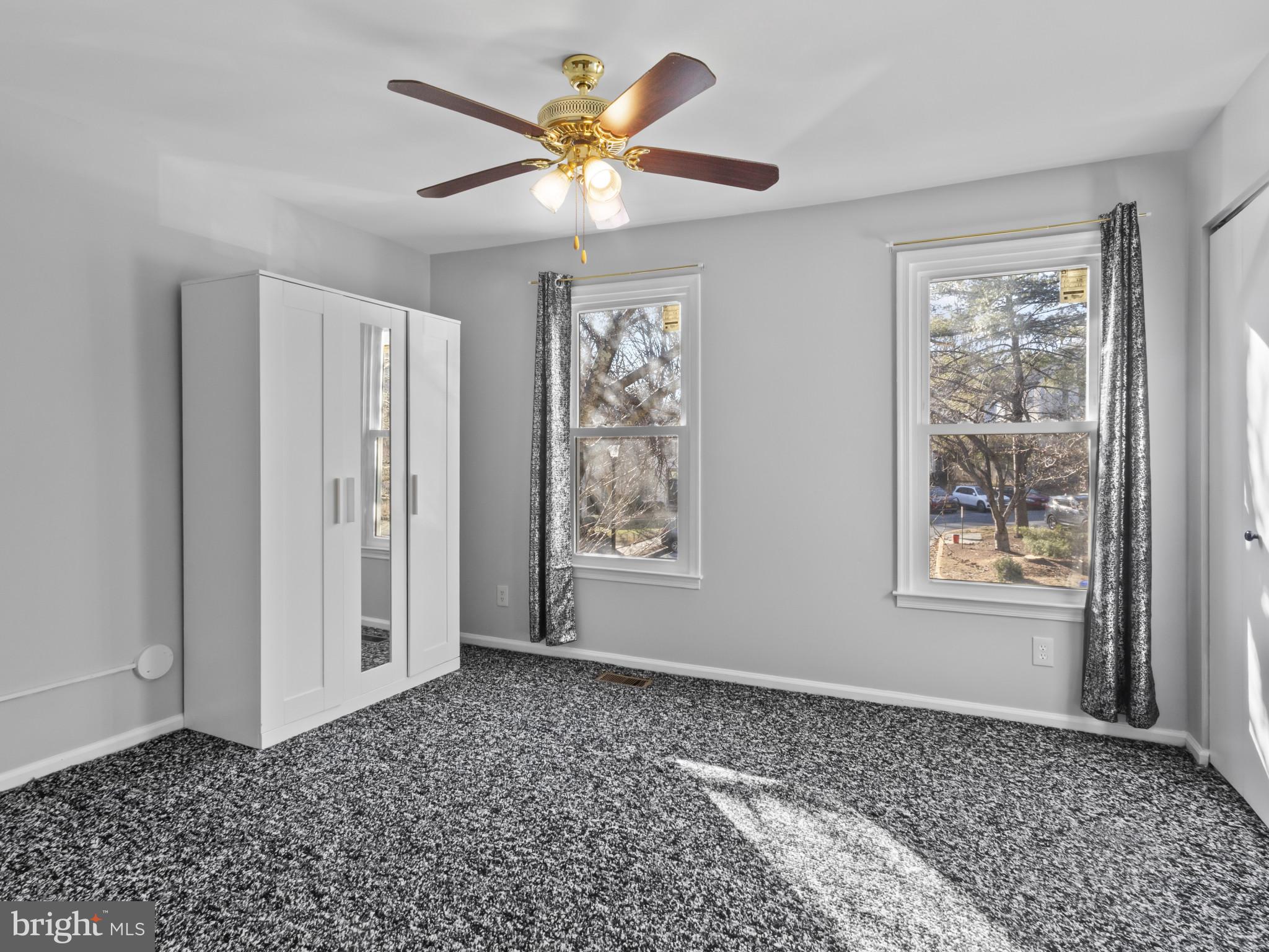 GREENCASTLE MANOR - Residential