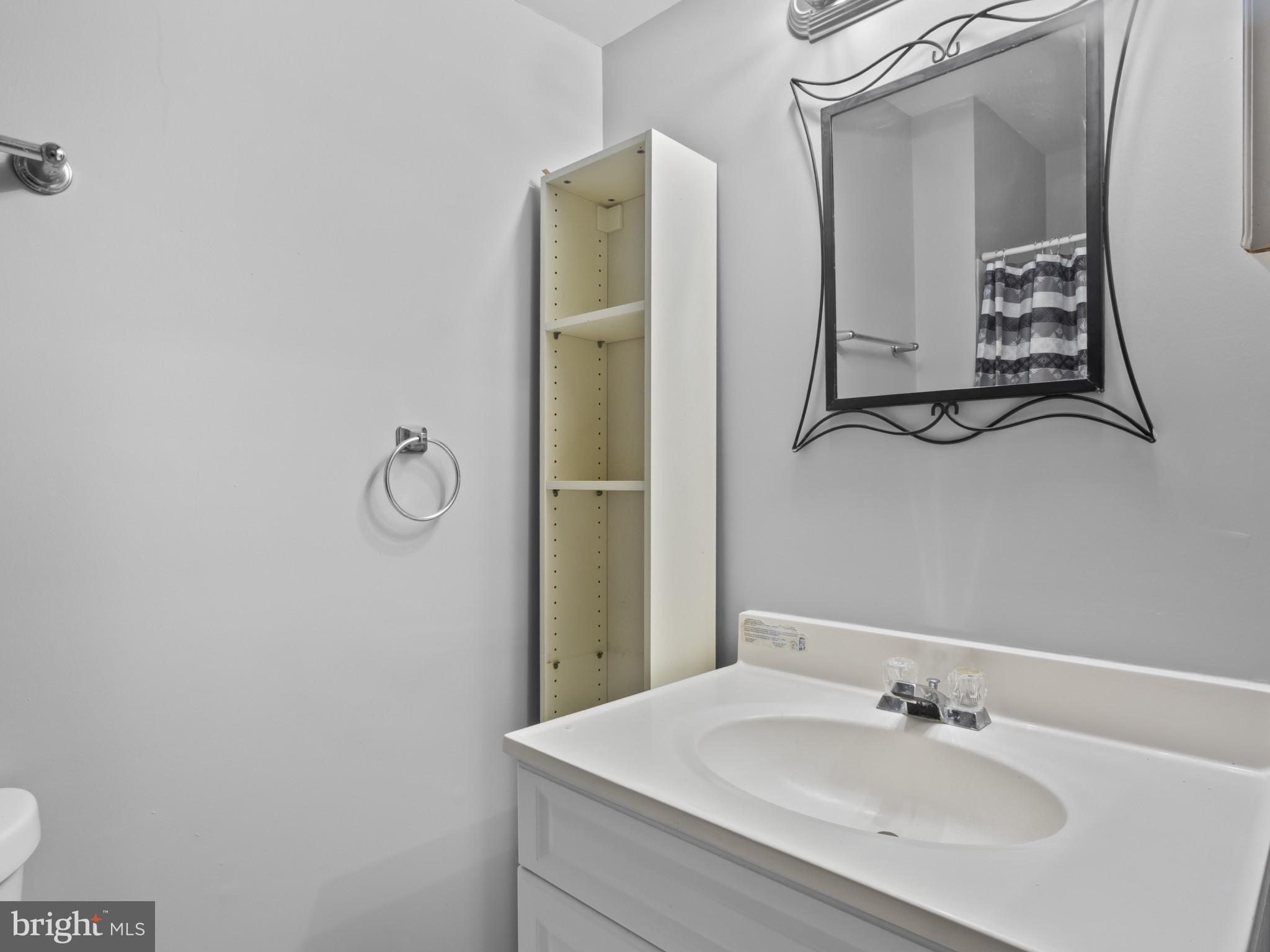 GREENCASTLE MANOR - Residential