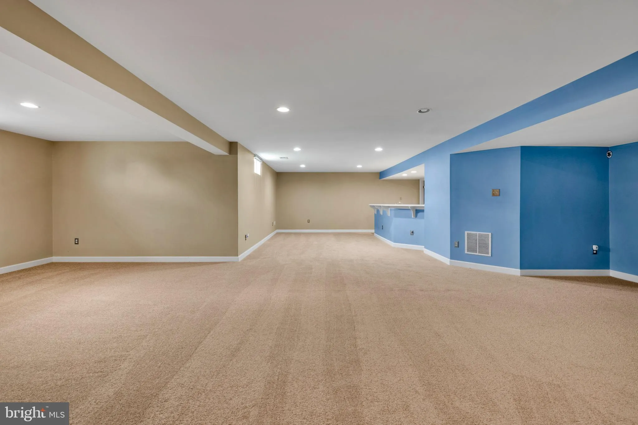 Harbeson, Delaware 19951, United States, 5 Bedrooms Bedrooms, ,4 BathroomsBathrooms,Residential,Active,182934