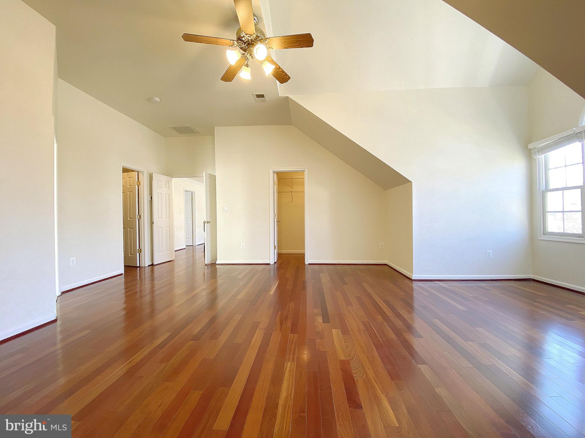 VALLEY VIEW MANOR - Residential Lease