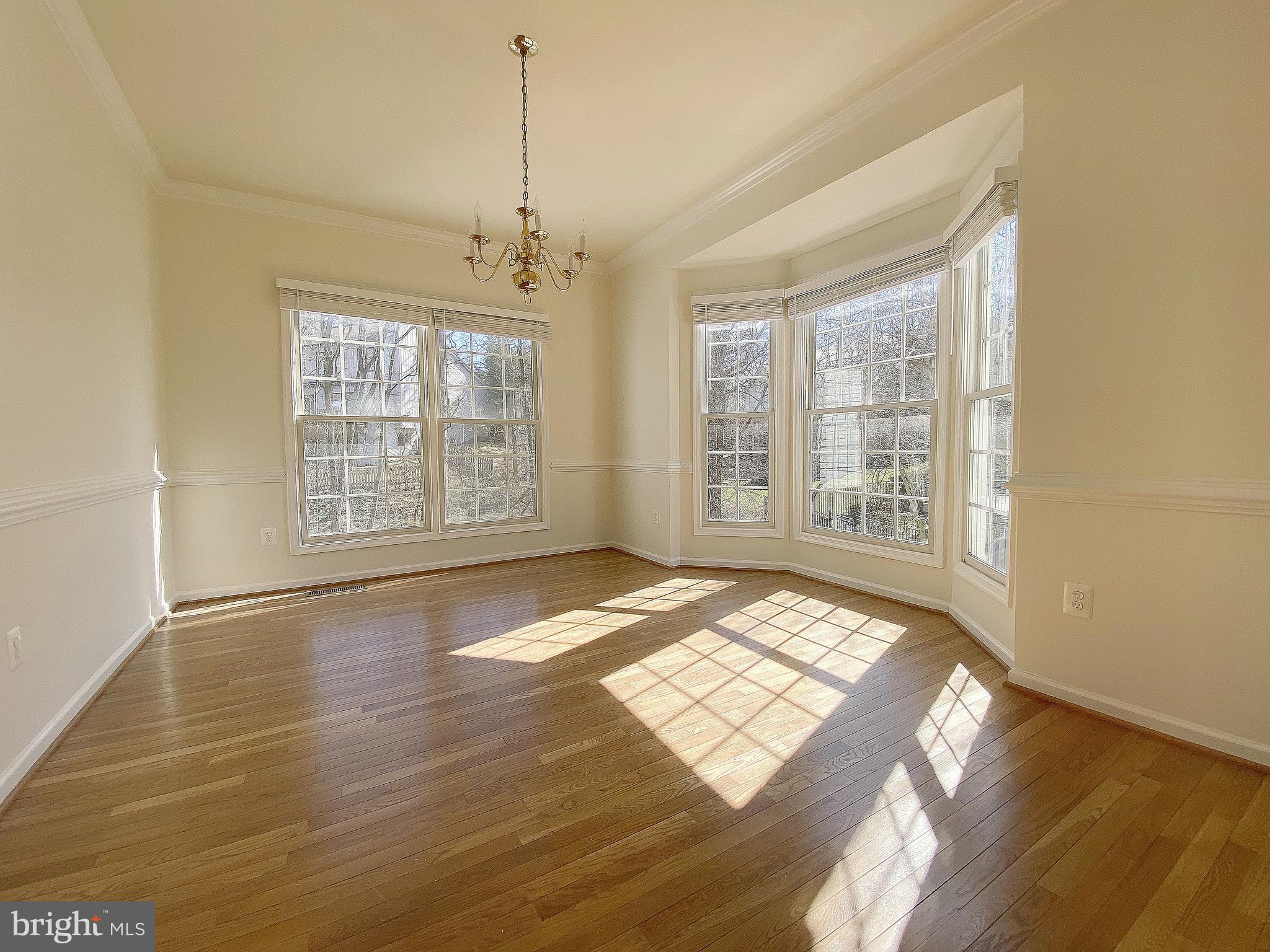 VALLEY VIEW MANOR - Residential Lease