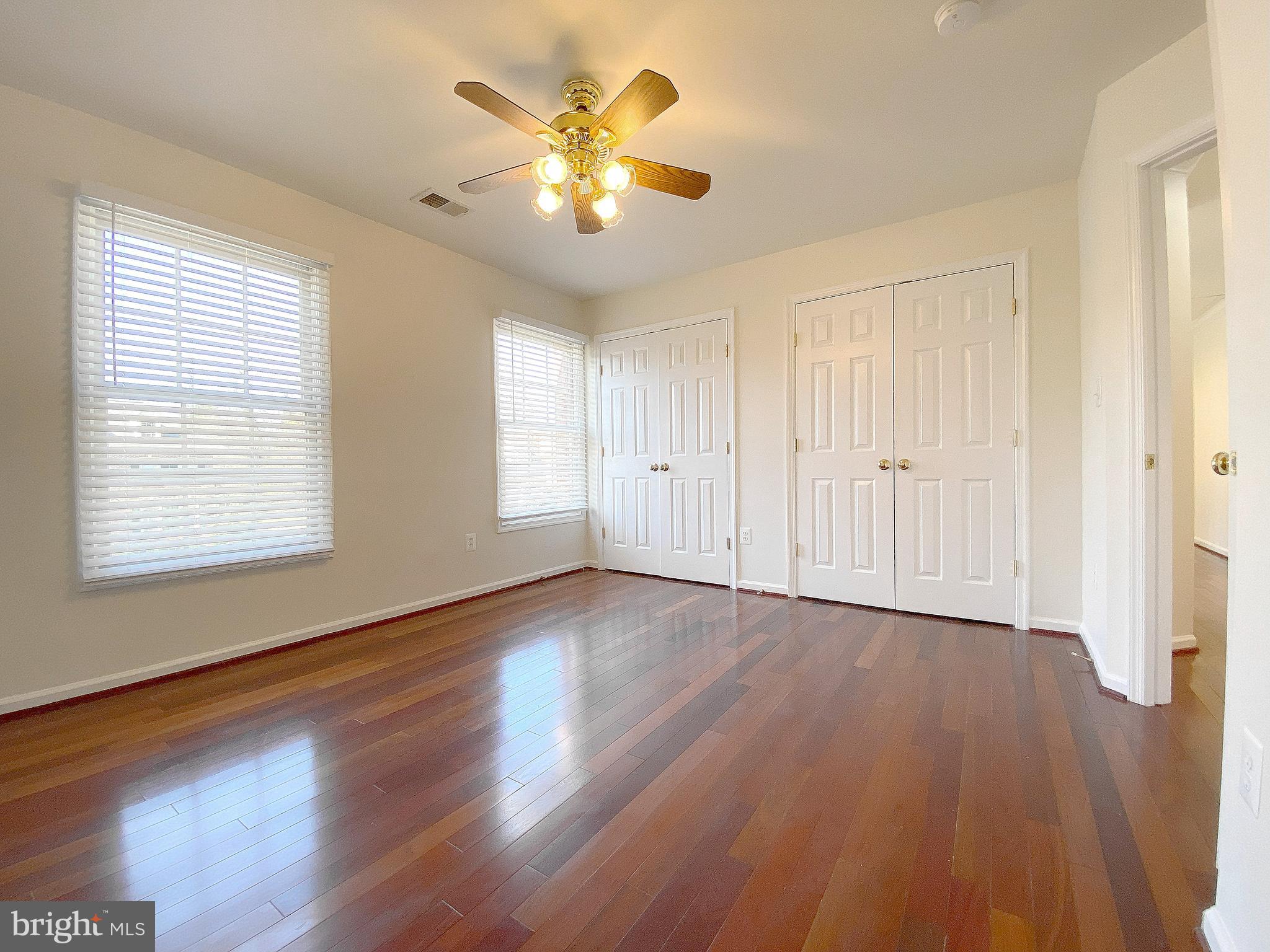 VALLEY VIEW MANOR - Residential Lease