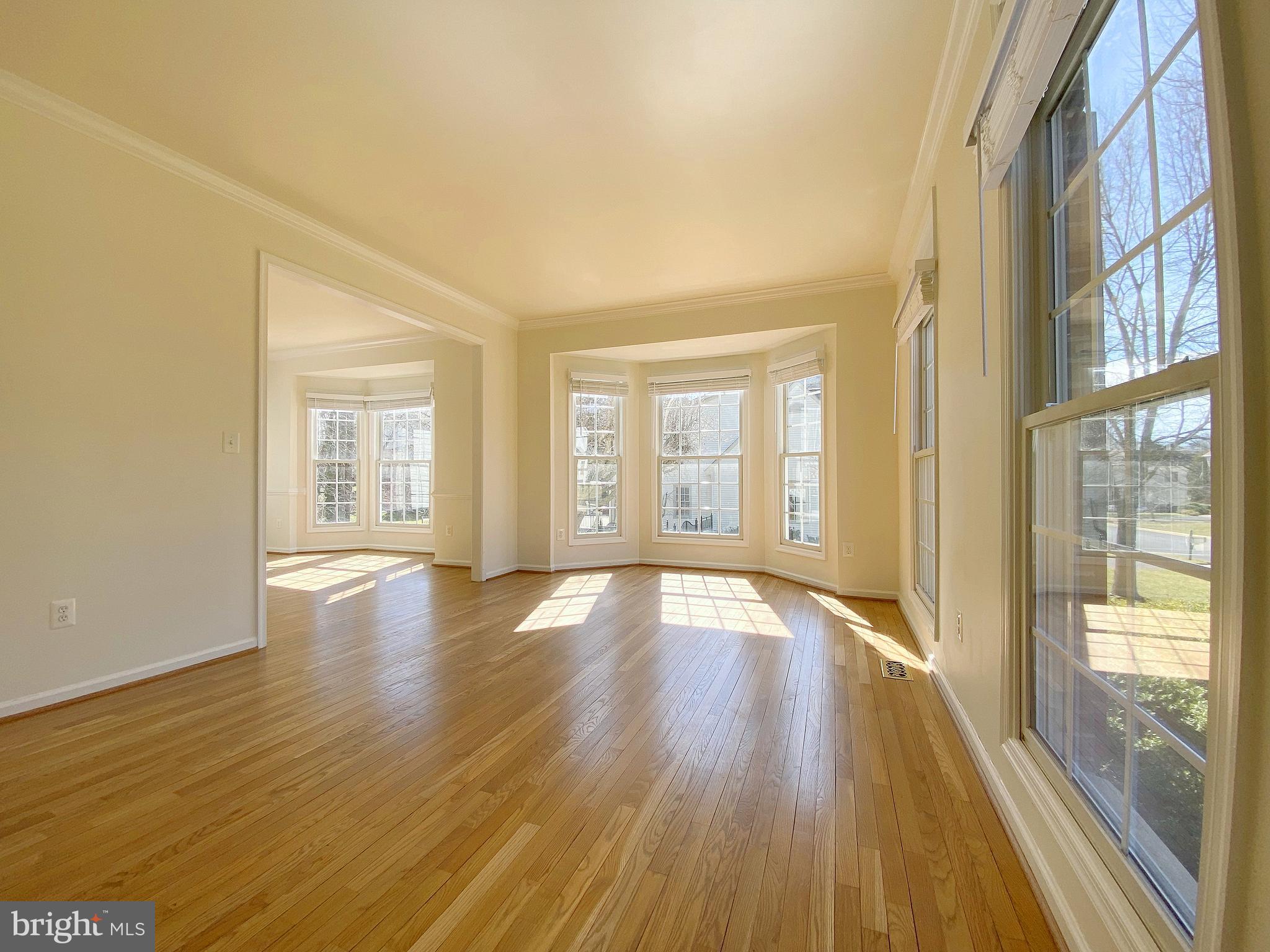 VALLEY VIEW MANOR - Residential Lease