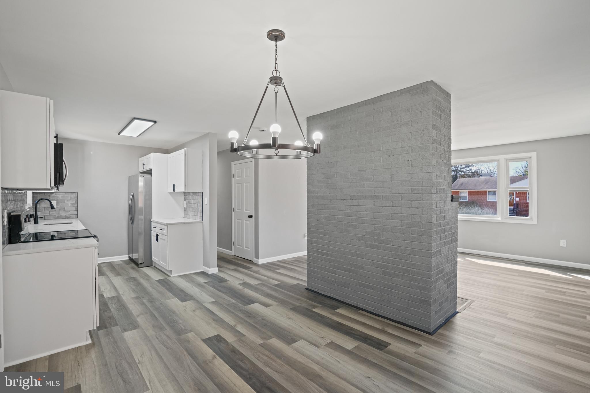 RIVER RIDGE ESTATES - Residential