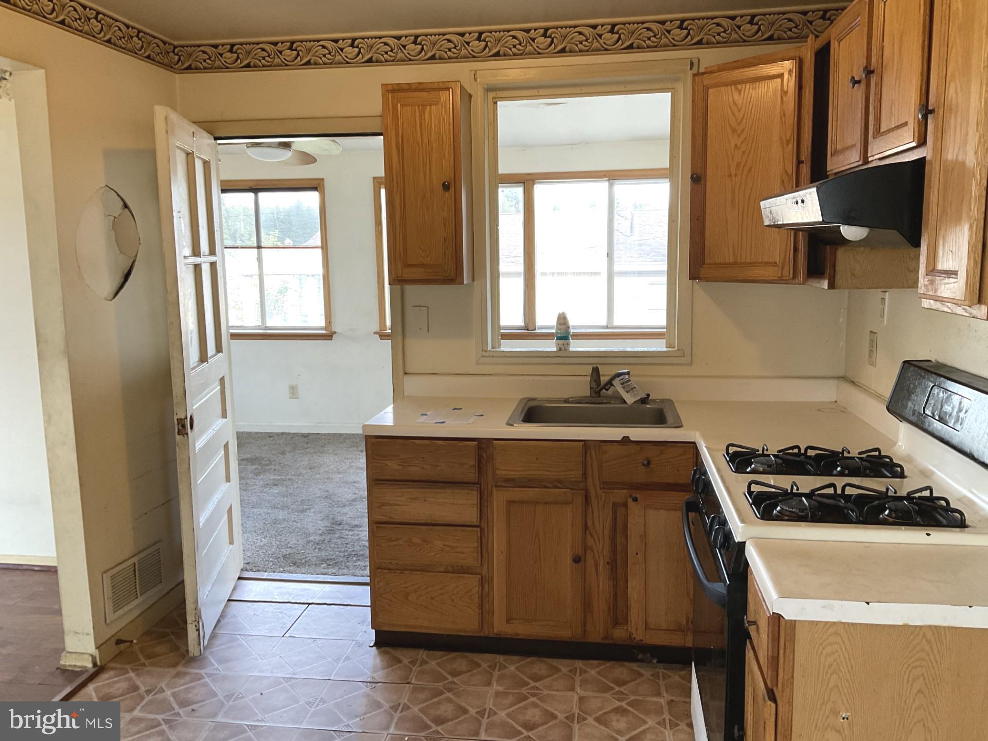 MUNROE GARDENS - Residential