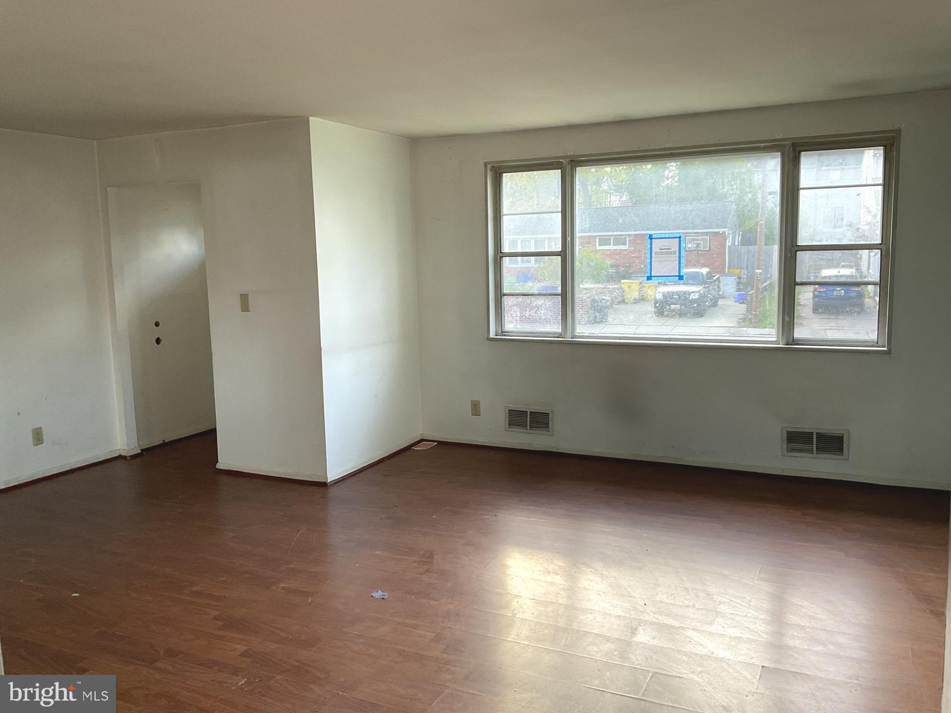 MUNROE GARDENS - Residential