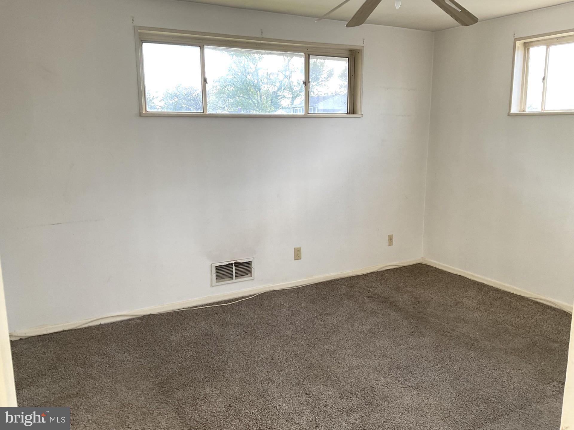 MUNROE GARDENS - Residential