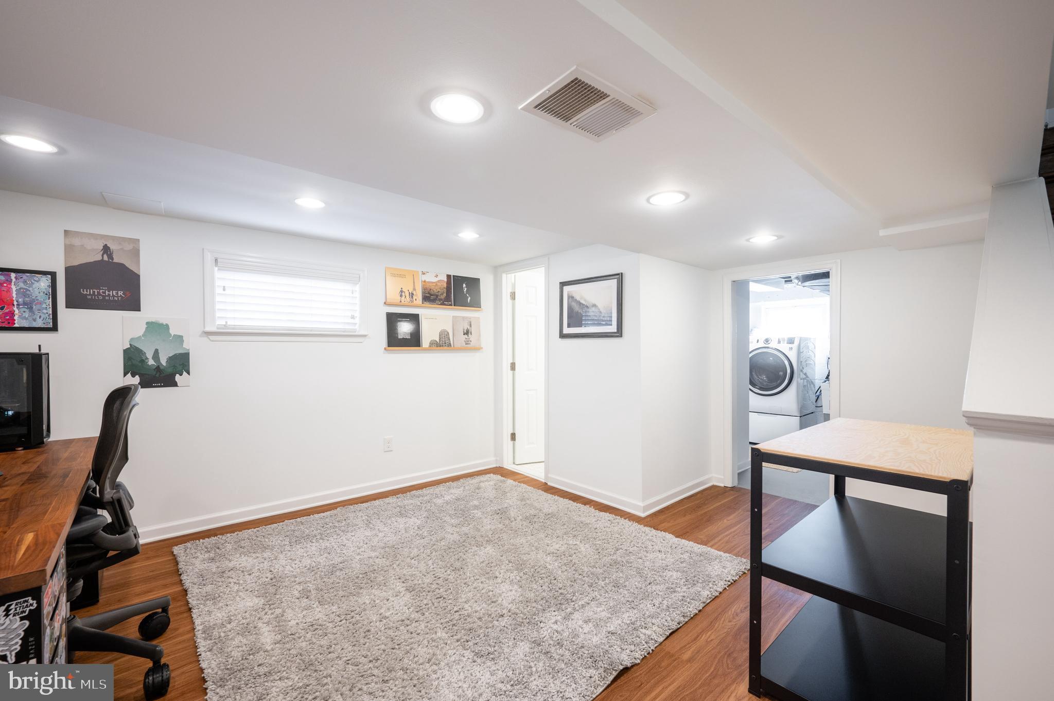 WAVERLY TAYLOR - Residential