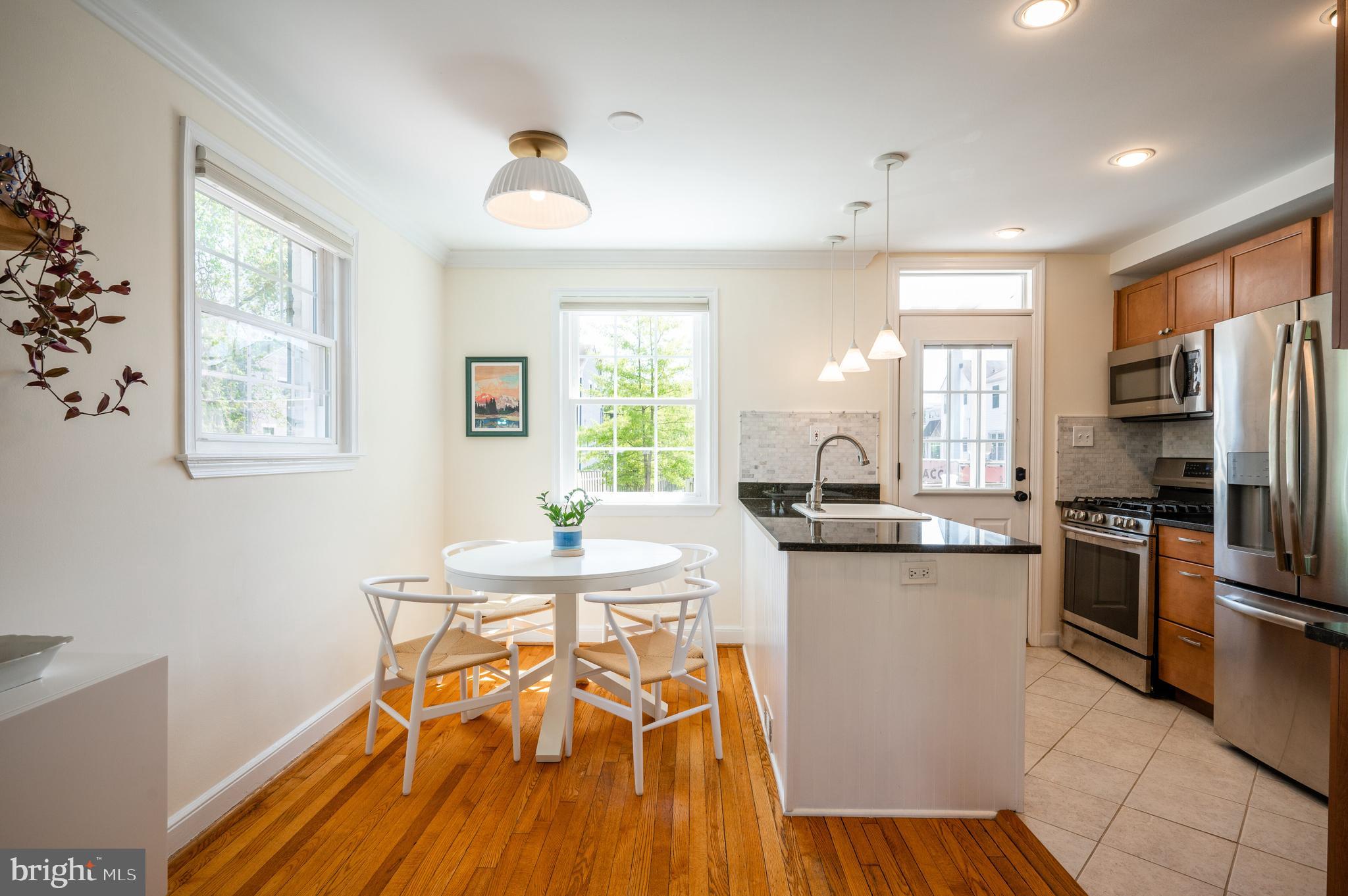 WAVERLY TAYLOR - Residential