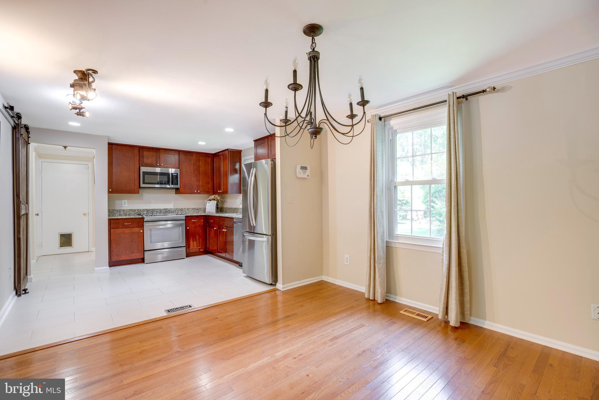 5039 KENERSON DRIVE