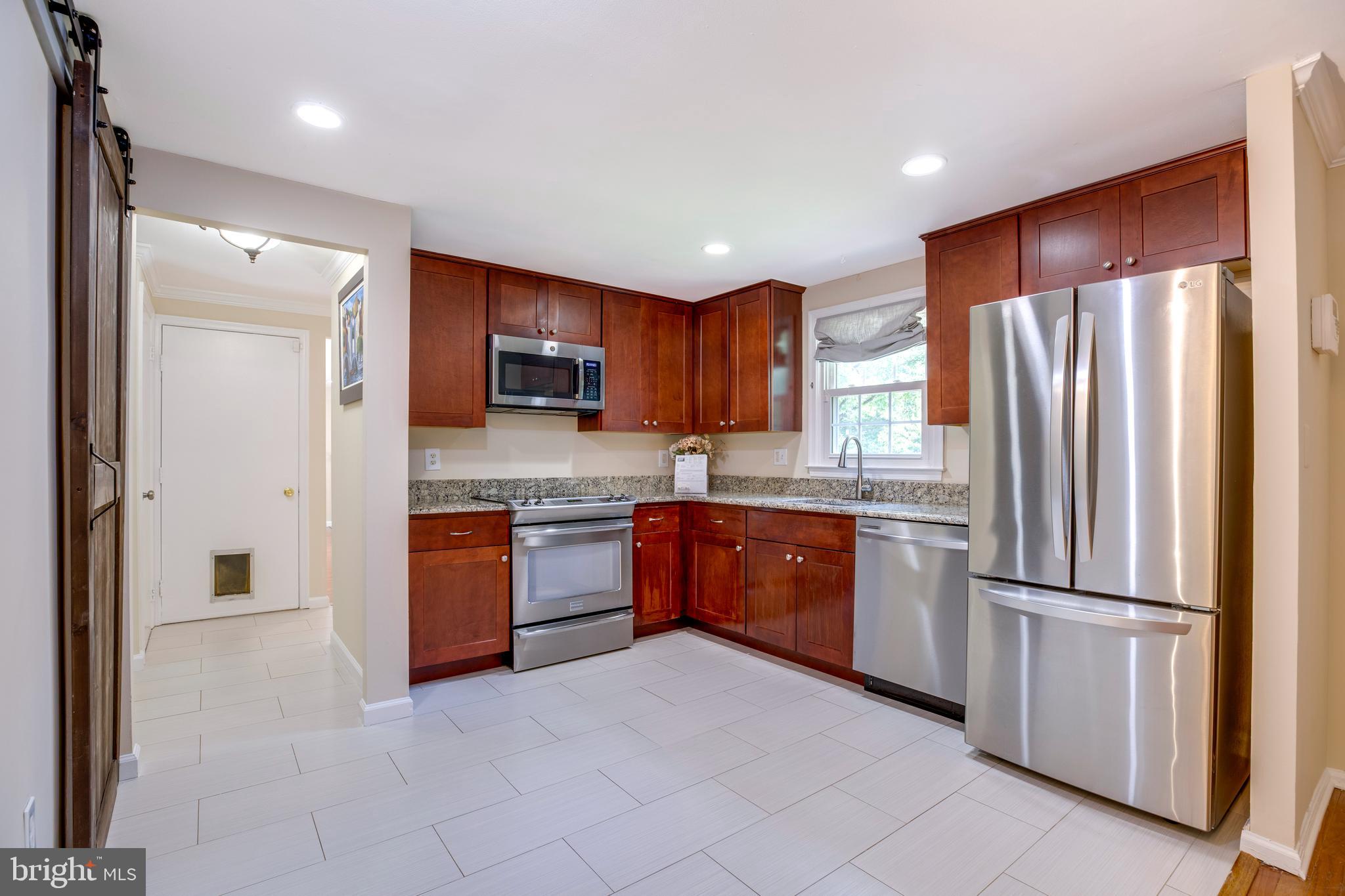 5039 KENERSON DRIVE
