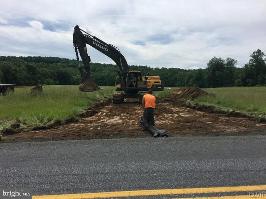 Stone Ridge Estates Development. Lot #11 sits on 1.23 Acres. Accepting Lot reservations now. Deed Restrictions apply. ***IMPROVEMENTS HAVE BEGUN***