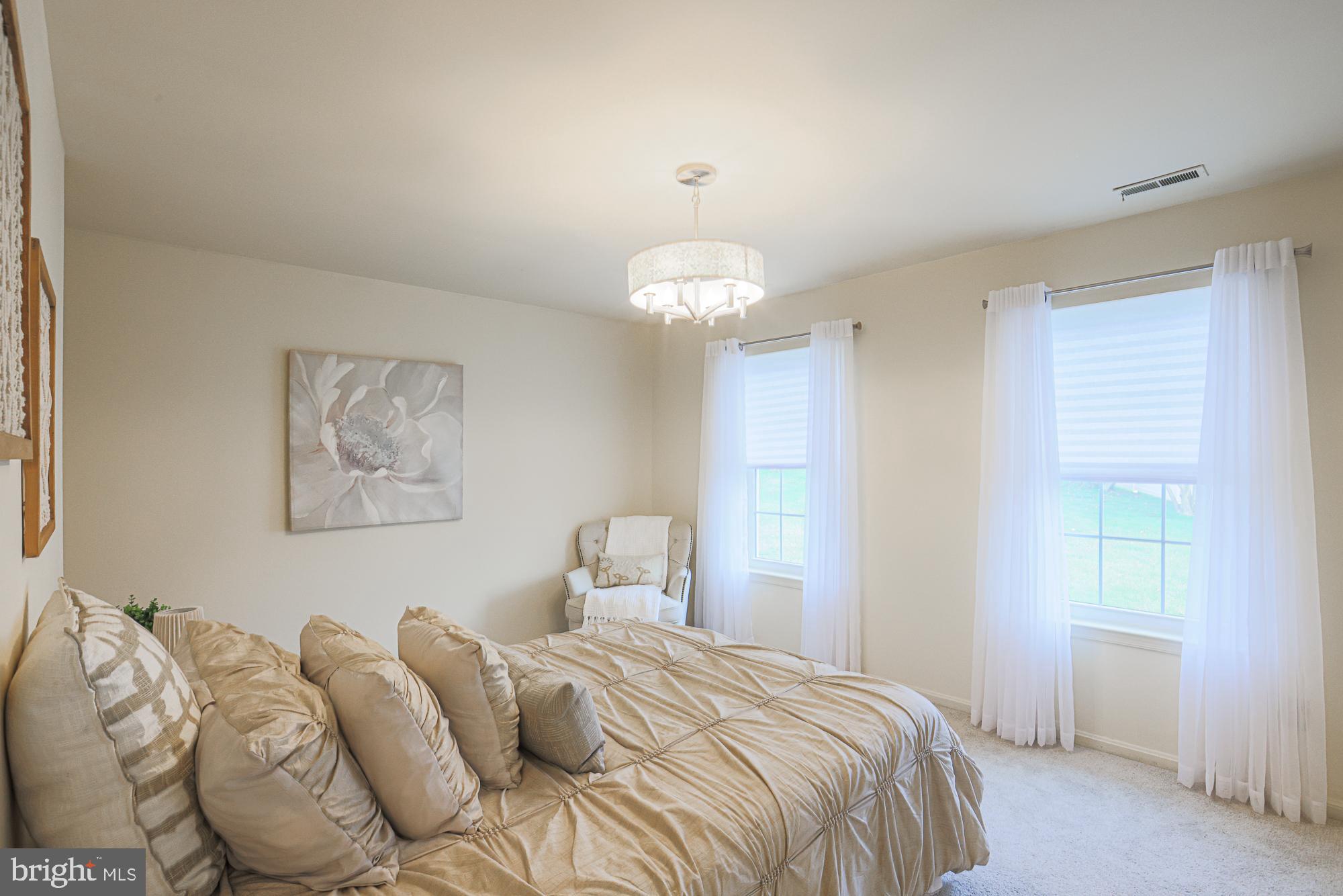 OAKS OF HARFORD - Residential