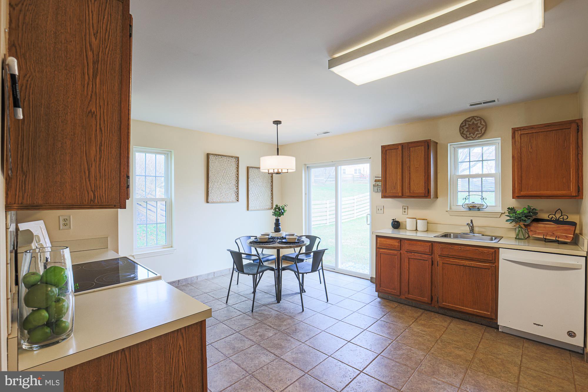 OAKS OF HARFORD - Residential