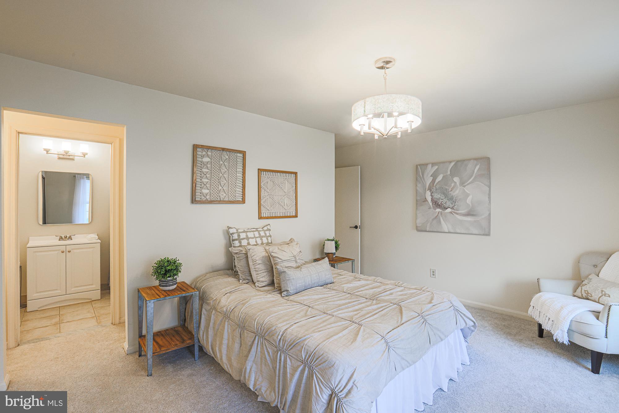 OAKS OF HARFORD - Residential