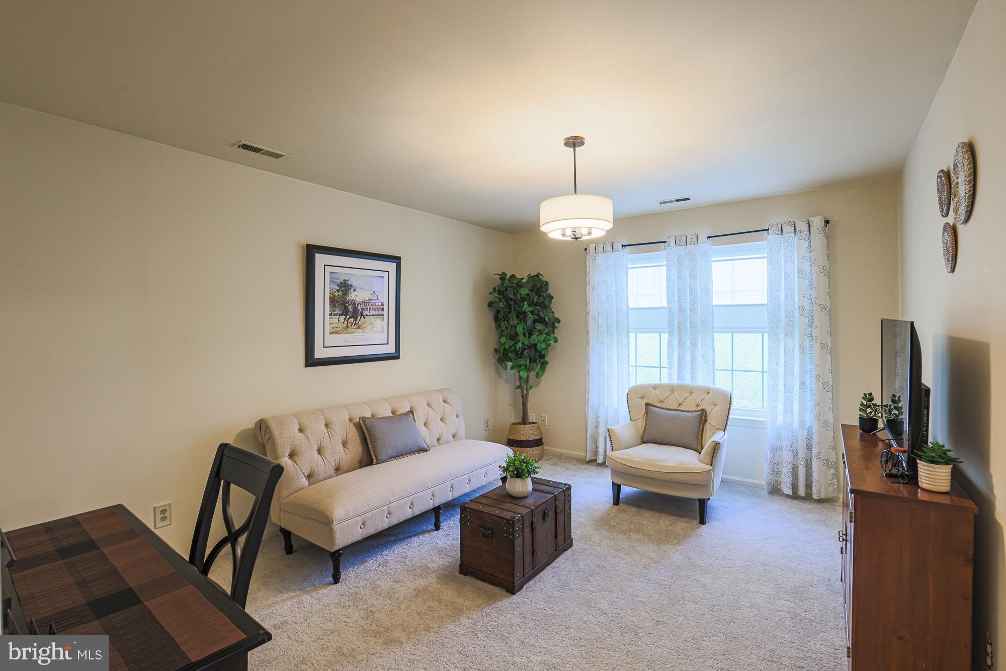 OAKS OF HARFORD - Residential